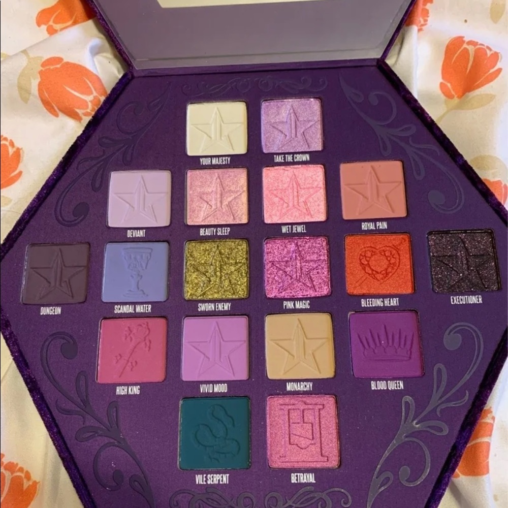 Jeffree Star Blood lust palette